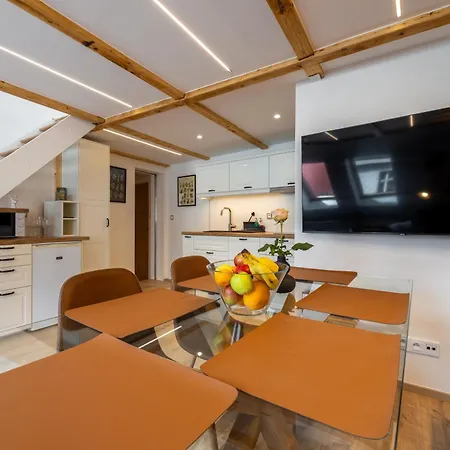 Classy Loft In The Center Of Daire Prag