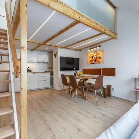 Stylish Loft In Centre By Easybnb Premium Διαμέρισμα *