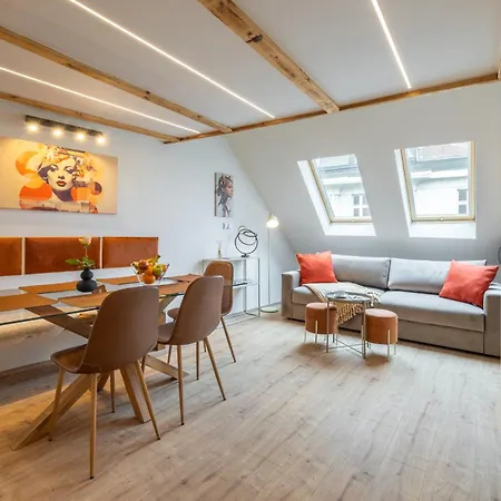Classy Loft In The Center Of Prag